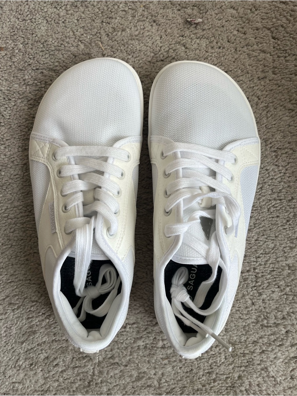 White saguaro barefoot Casual Sneakers -